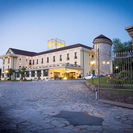 Bel Sito Hotel Due Torri Manocalzati Ngoại thất bức ảnh