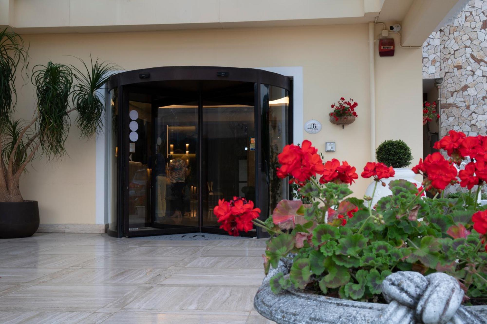 Bel Sito Hotel Due Torri Manocalzati Ngoại thất bức ảnh