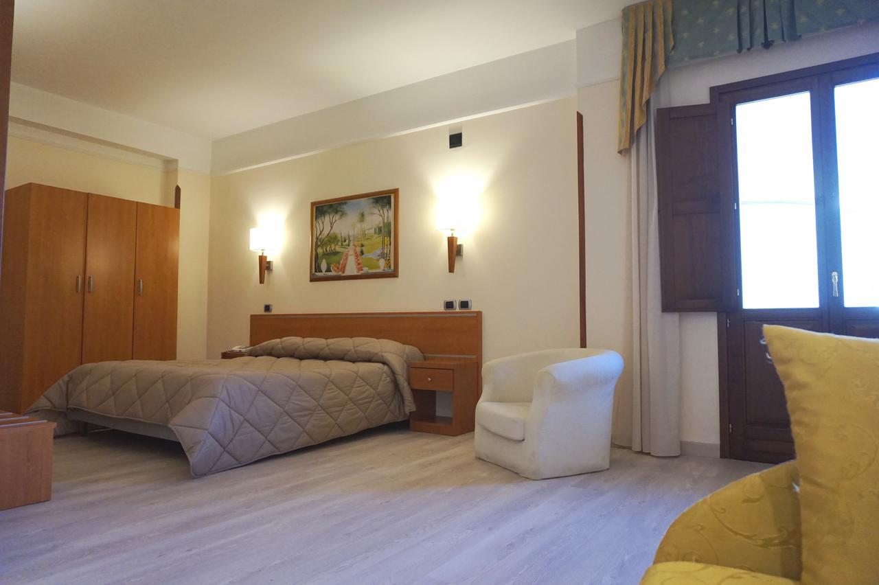 Bel Sito Hotel Due Torri Manocalzati Ngoại thất bức ảnh