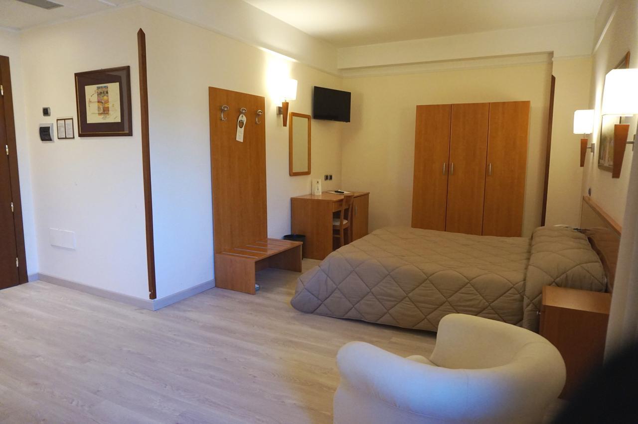 Bel Sito Hotel Due Torri Manocalzati Ngoại thất bức ảnh