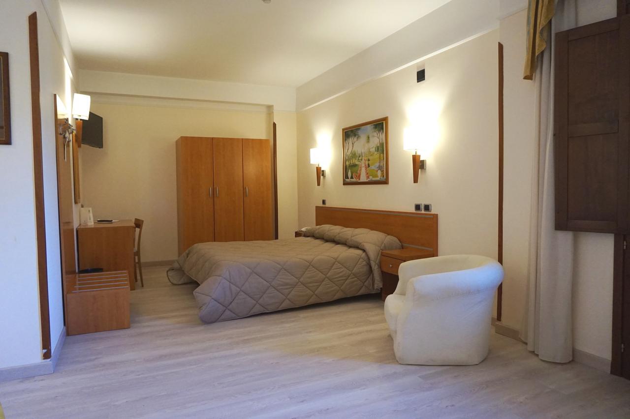 Bel Sito Hotel Due Torri Manocalzati Ngoại thất bức ảnh