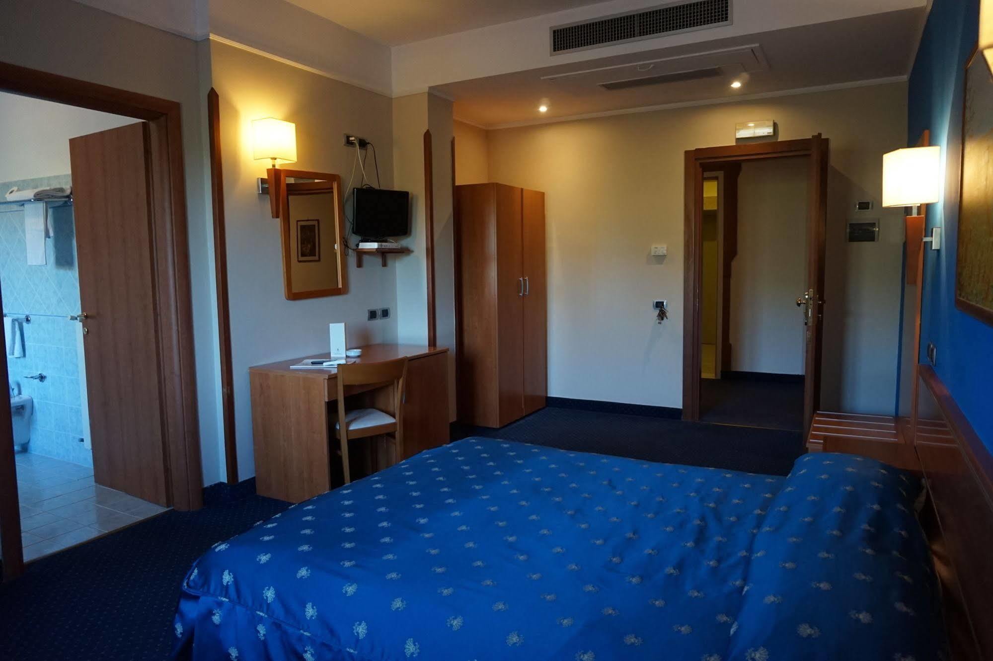 Bel Sito Hotel Due Torri Manocalzati Ngoại thất bức ảnh