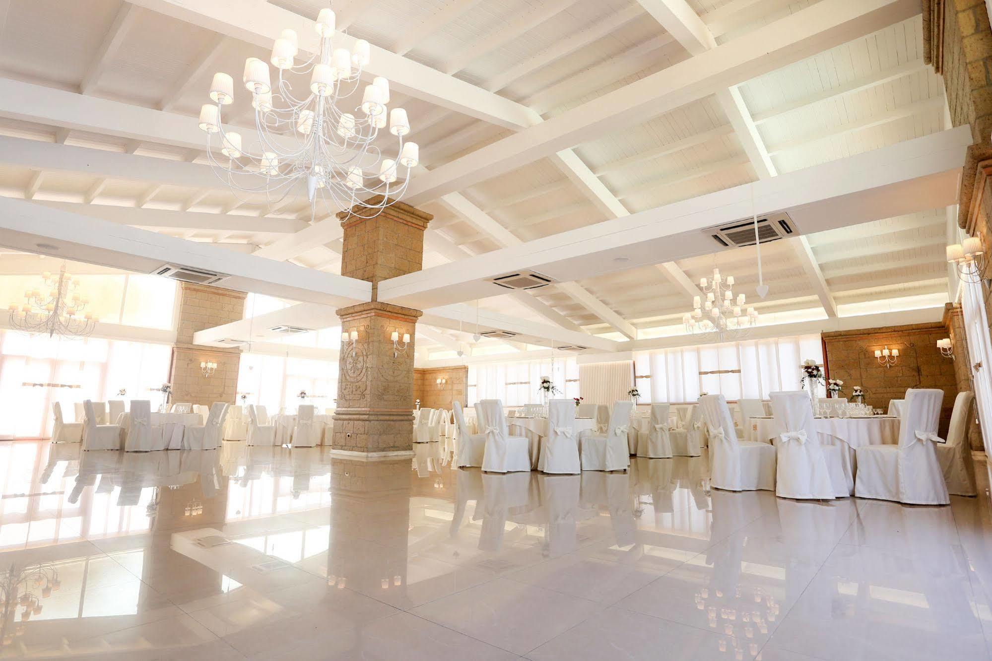 Bel Sito Hotel Due Torri Manocalzati Ngoại thất bức ảnh