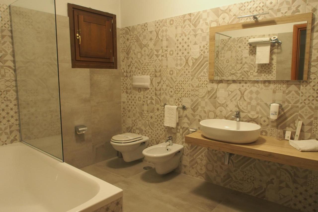 Bel Sito Hotel Due Torri Manocalzati Ngoại thất bức ảnh