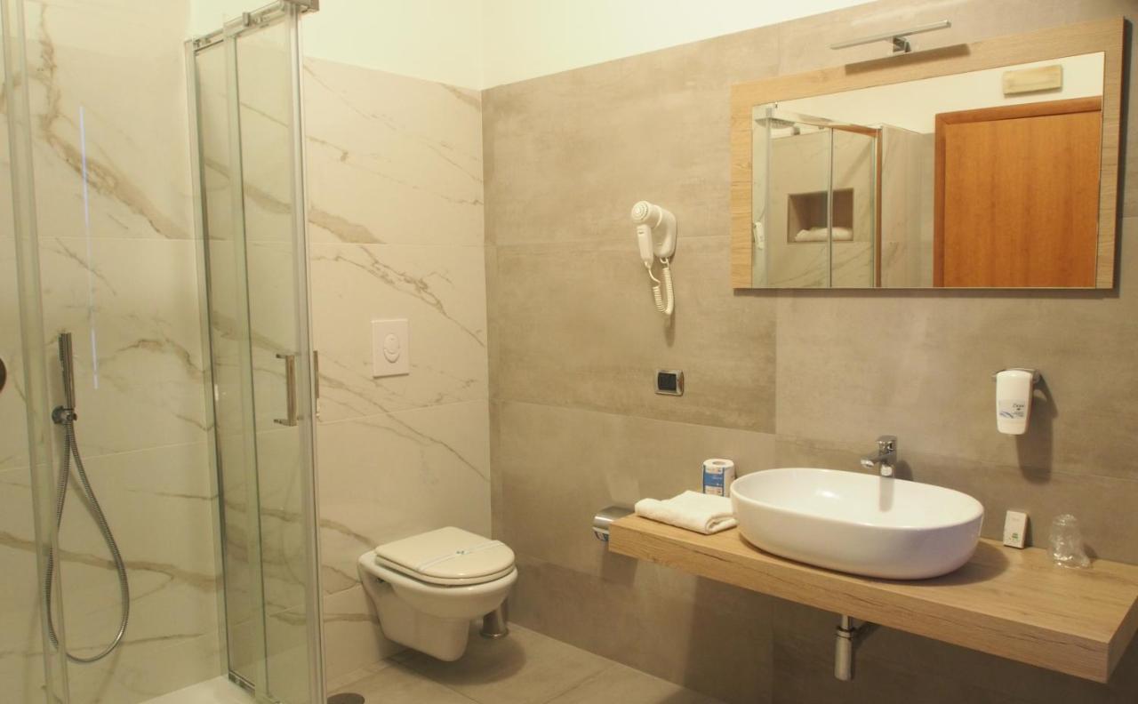 Bel Sito Hotel Due Torri Manocalzati Ngoại thất bức ảnh